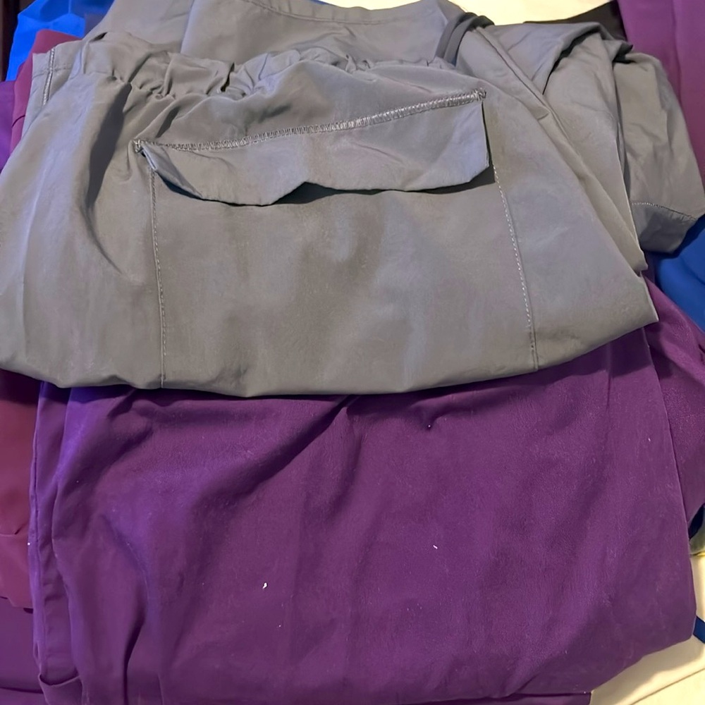 Scrubs sizes XL-3X - Picture 9 of 11